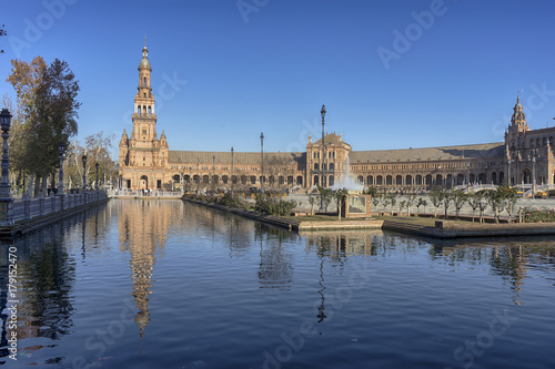 plaza de España de Sevilla construida para la exposición iberoamericana de 1929