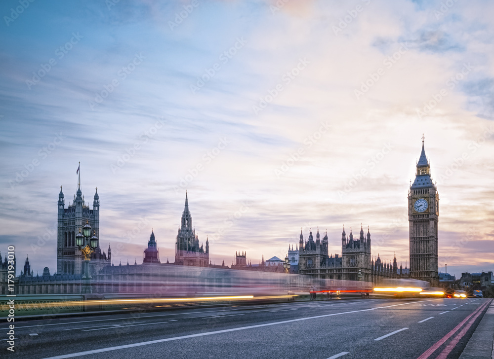 Traffic against Big Ben during twilight - London Traffic against Big Ben during twilight - London