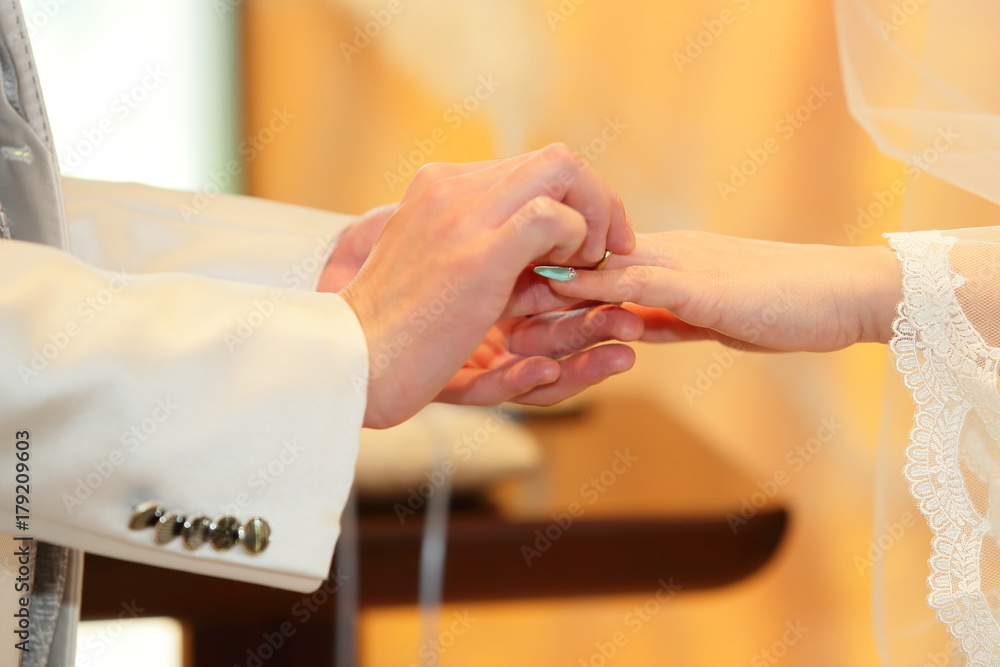 Obraz premium 指輪の交換