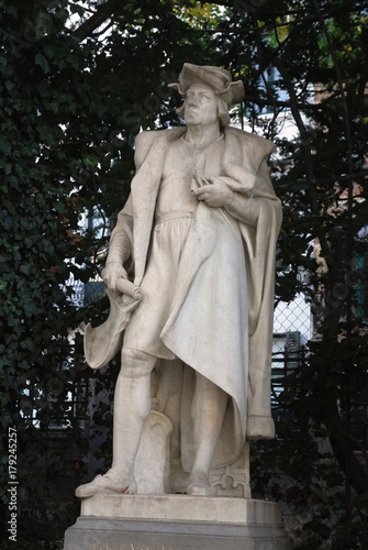 Parc du Petit Sablon : Statues de personnages célèbres (Bruxelles-Belgique)
