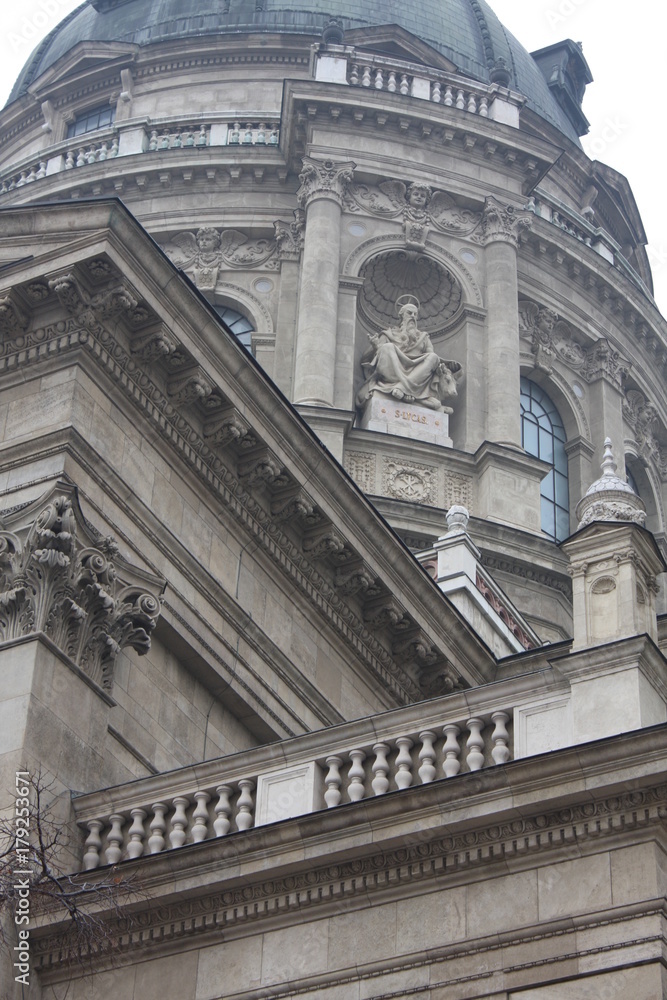 Details on St. Stephen's Basilica in Budapest, Hungary