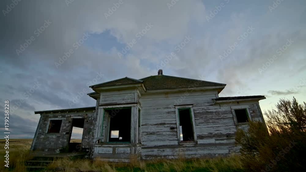 Old abandoned house farmhouse pioneers great depression settlers at sunset 2 Old abandoned house farmhouse pioneers great depression settlers at sunset 2