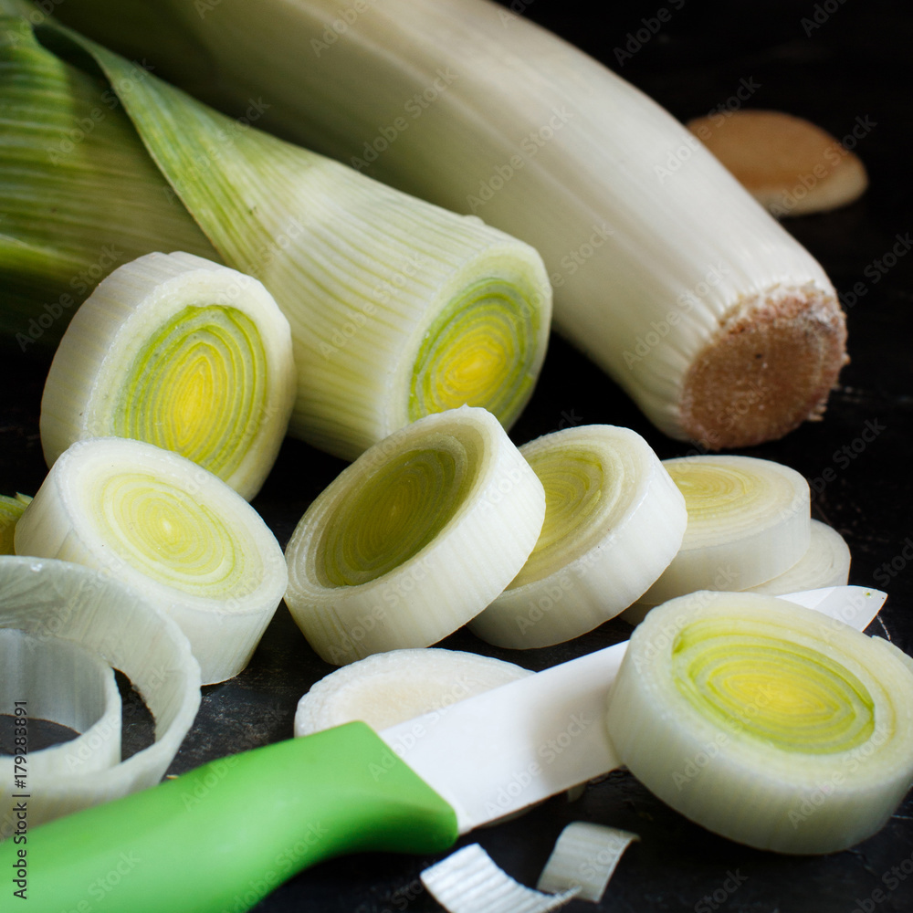 Fresh leeks whole and sliced Fresh leeks whole and sliced