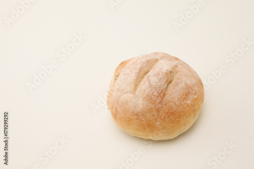 フランスパン ライ麦パン クローズアップ 白背景 