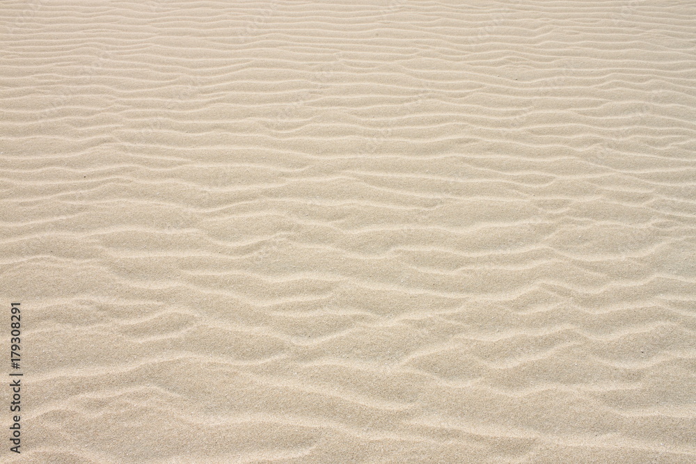 Sand pattern on the dunes Sand pattern on the dunes