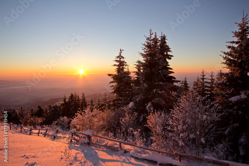 Sonnenuntergang im Winter