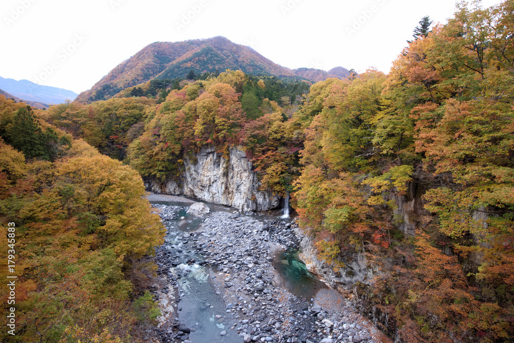 日光市(旧栗山村)鬼怒川と紅葉 日光市(旧栗山村)鬼怒川と紅葉