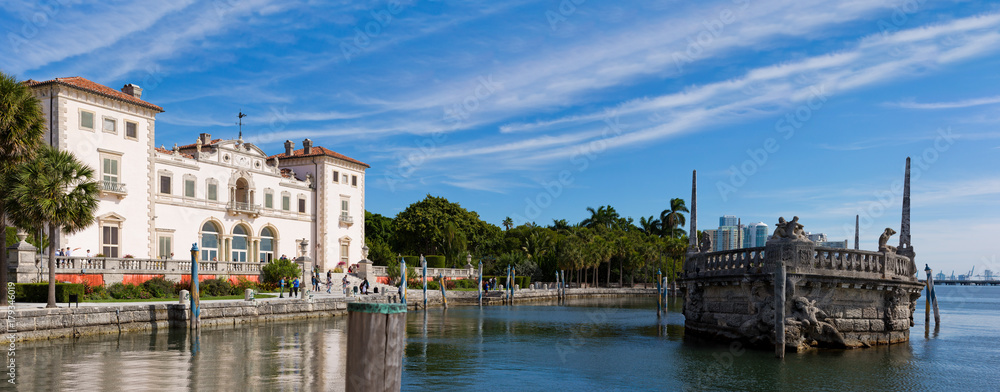 Fototapeta premium Vizcaya Museum Gardens in Miami, Florida. Monument like Ship in Water.