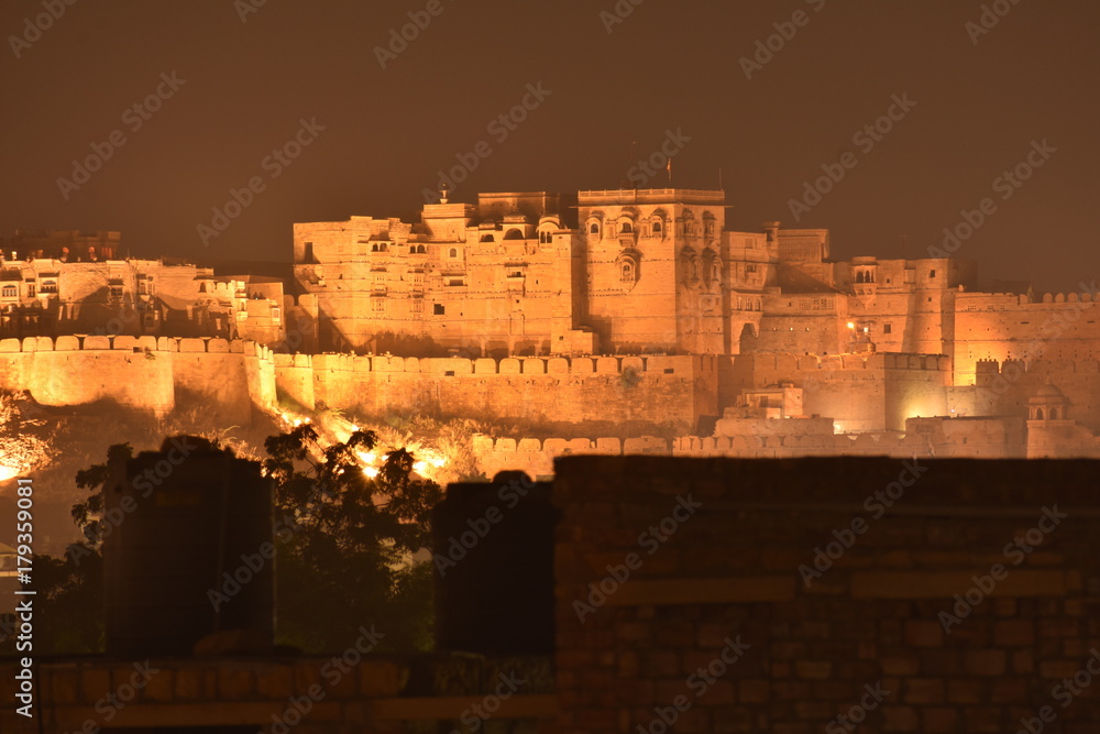 Fototapeta premium night view of jaisalmer fort ralasthan india