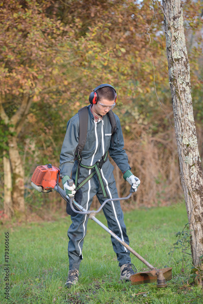 men face off cut the grass cut the grass men face off cut the grass cut the grass