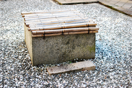 離宮八幡宮　井戸