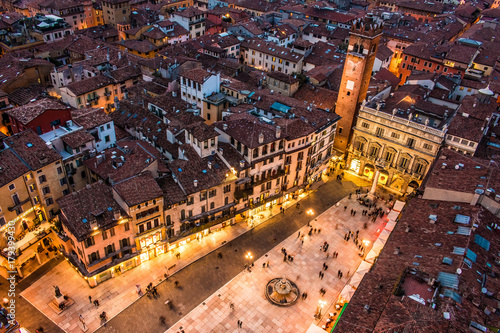 Bilde på lerret Piazza delle Erbe, Verona