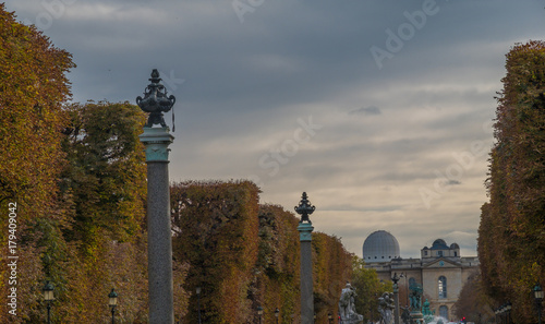 Foto Jardin des grands explorateurs on a fine autumn day in Paris