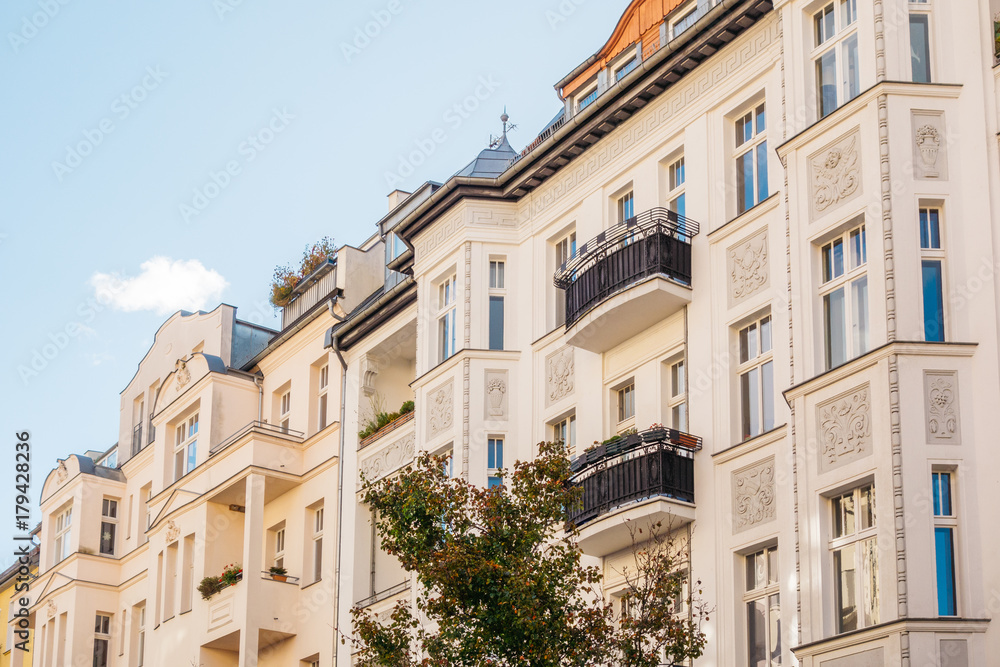 Fototapeta premium residential houses in a row at berlin