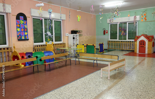Fotografía inside an hall of kindergarten