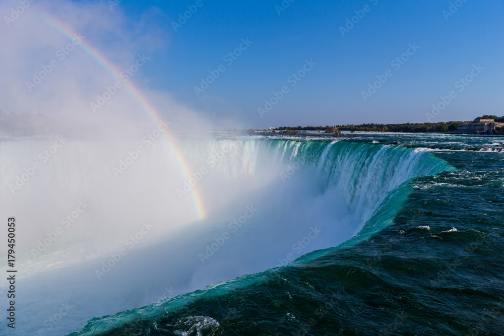 Fototapeta premium Niagara Falls Landscape with Rainbow