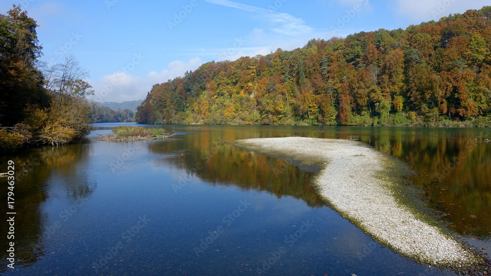 Le Rhin en automne - Suisse