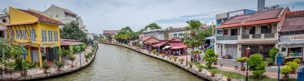 panorama des quais de Malacca - obrazy, fototapety, plakaty 