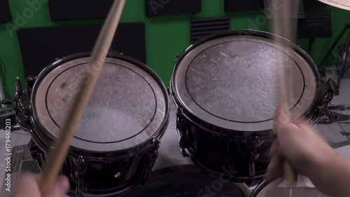 Drummer Point of View, Playing Tom-tom Drums