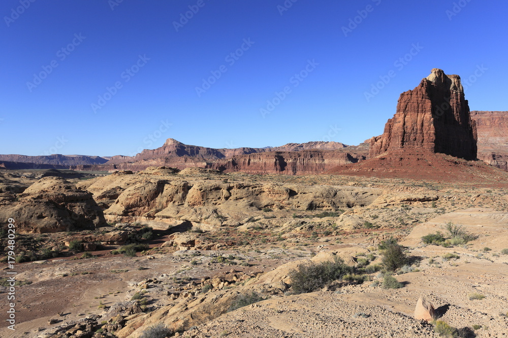 Fototapeta premium グレン・キャニオン国立保養地のハイト・エリアの自然景観