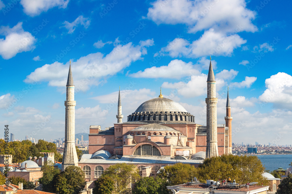 Fototapeta premium Hagia Sophia in Istanbul, Turkey