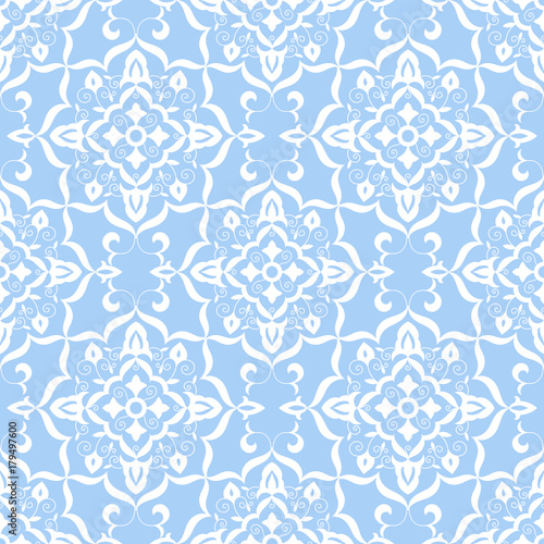 Baroque floral pattern vector seamless. Pastel colors flower background texture. Damask oriental flower ornament design for wallpaper, textile, fabric, backdrop, carpet. © irinelle