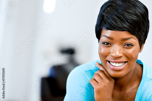 Beautiful woman portrait indoors Free Download Beautiful woman portrait indoors - GFXLoad
