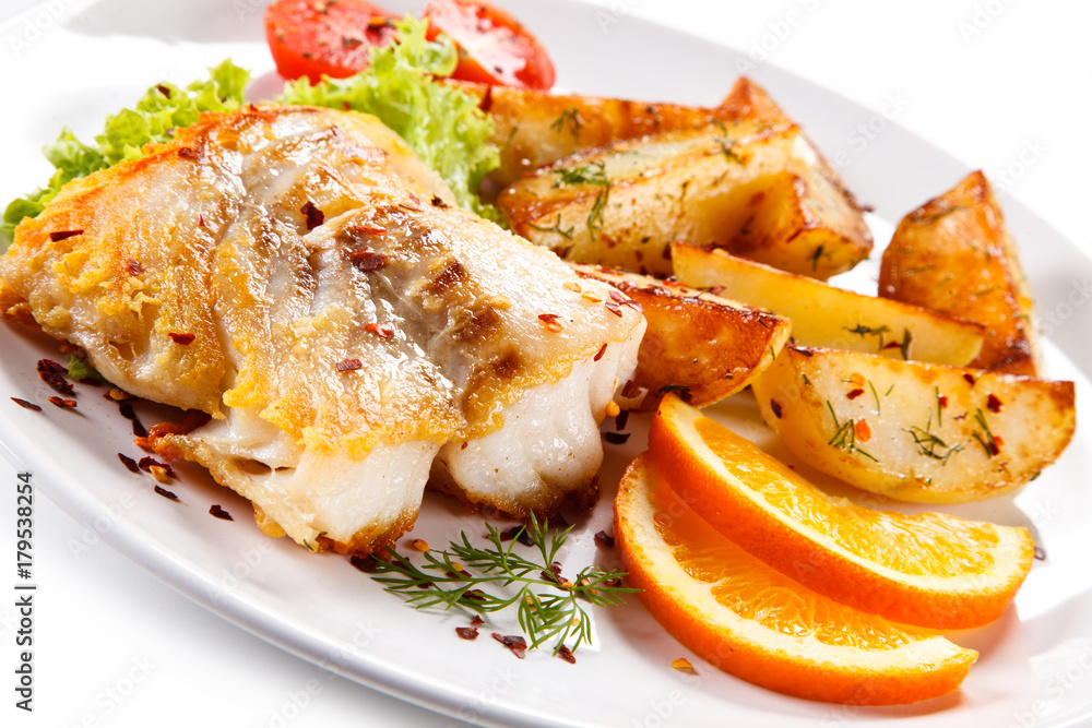 Fried fish with potatoes Fried fish with potatoes