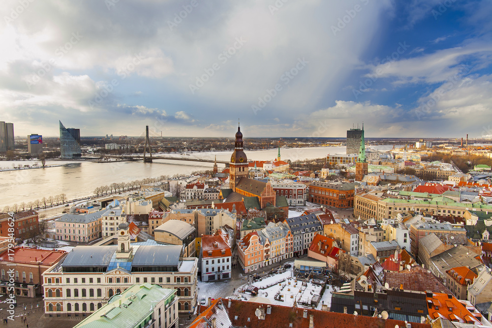 Obraz premium panorama of the old town of Riga