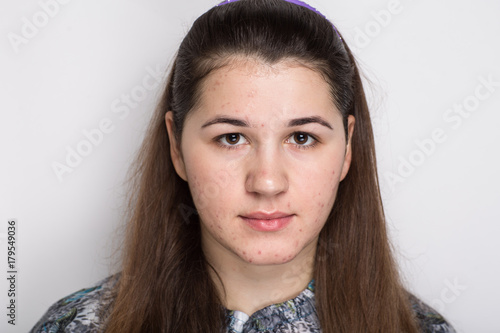 woman no make up
