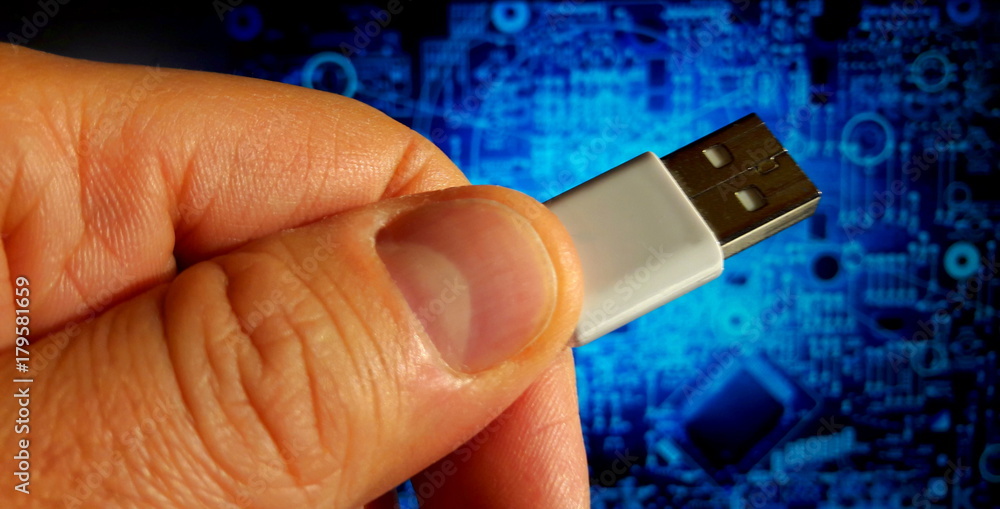 Connessione USB - trasferimento dati Connessione USB - trasferimento dati