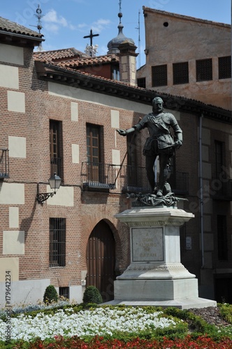 Bronze Statue Don Alvaro de Bazan, Famous Admiral, Plaza de la Villa, Madrid Spain. Statue in front of Casa de Cisneros, created in 1891 by sculptor Mariano Benlliure.  photo