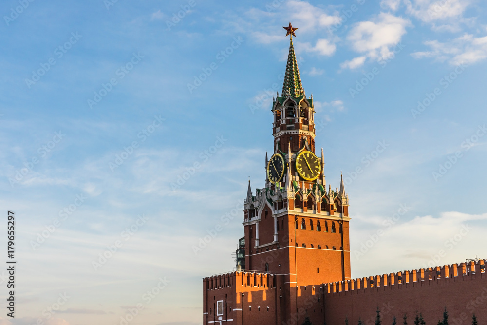 The Spasskaya Tower at sunset, the main tower on the eastern wall of the Moscow Kremlin, Russia The Spasskaya Tower at sunset, the main tower on the eastern wall of the Moscow Kremlin, Russia