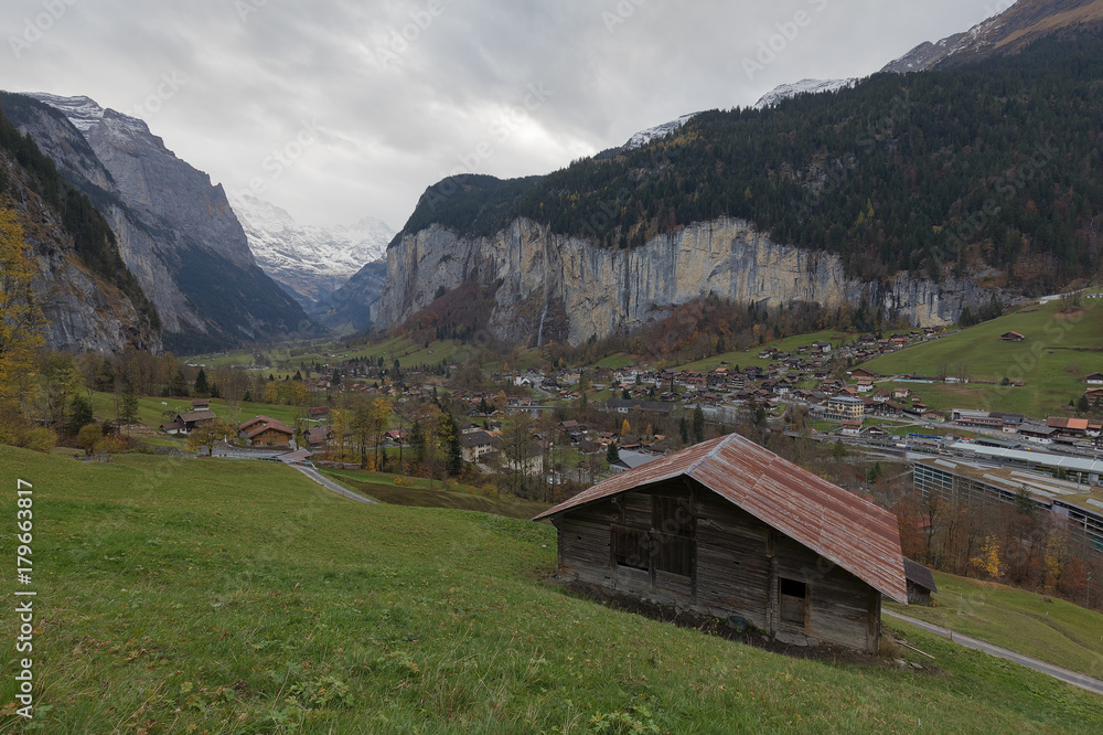 Lauterbrunnen – Tal der 72 Wasserfälle