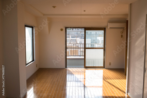 Empty apartment for rent in Tokyo, Japan 賃貸アパートの空室