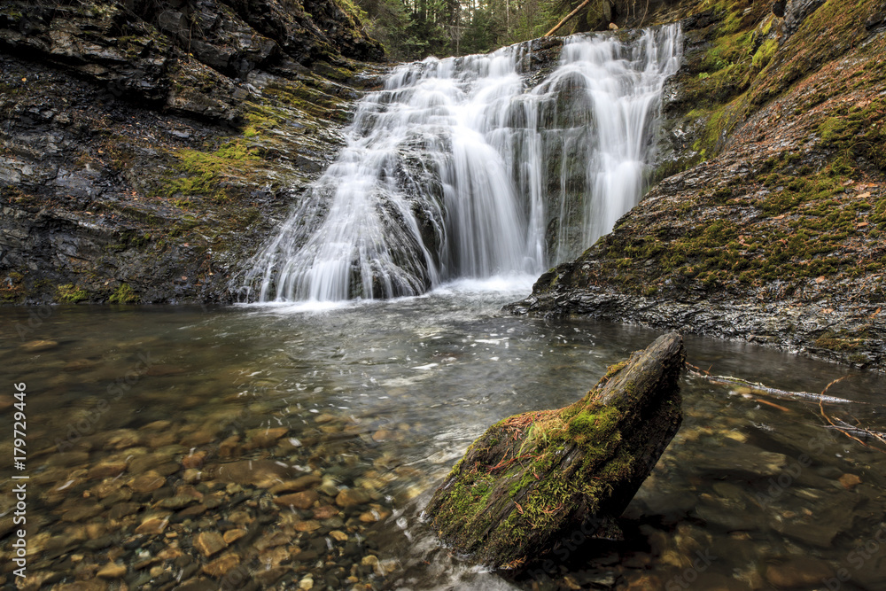 The scenic Sweetcreek Falls. The scenic Sweetcreek Falls.