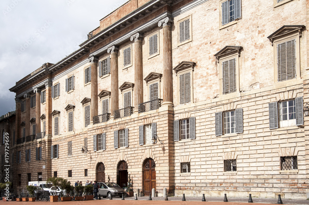 Obraz premium Gubbio, Perugia, Italy - Piazza Grande, in Gubbio, architectural details of the ancient palaces