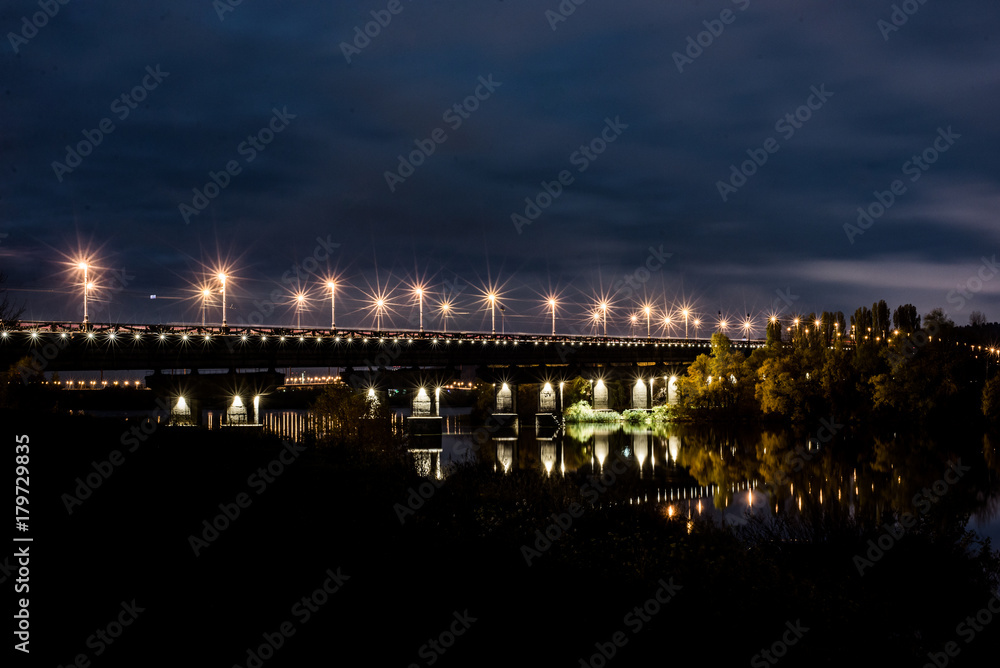 Night bridge. Night landscape. The Kiev Bridge of Paton.