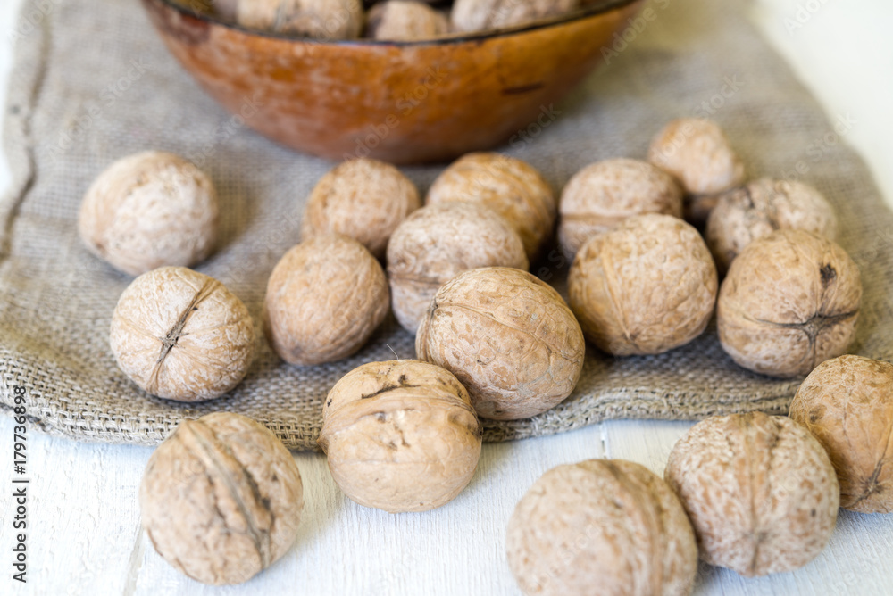 walnuts walnuts