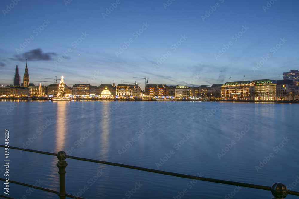 Obraz premium Hamburg zu Weihnachten