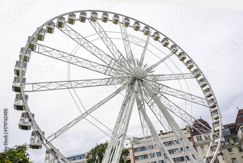 White Ferris wheel.