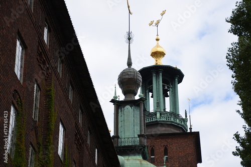 Stockholms stadshus, Stadtregierung, Statue, Gold, Säule, Regierung, Stadtparlament, Insel, Kungholmen, Riddarfjärden, Turm, Altstadt, Stadtzentrum, Stadthausturm, Wahrzeichen photo