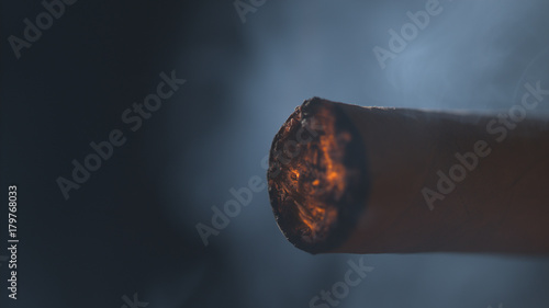 Quadro em tela Burning end of a cigarette macro background 2