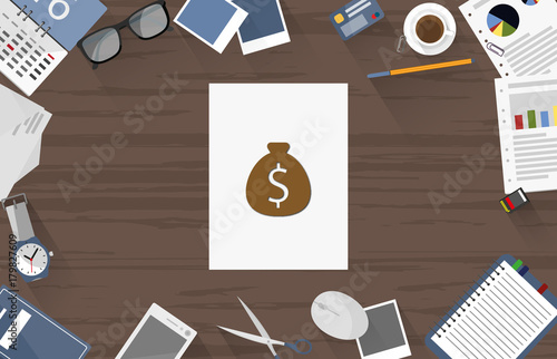Geldsack Dollar - Dokument auf Schreibtisch