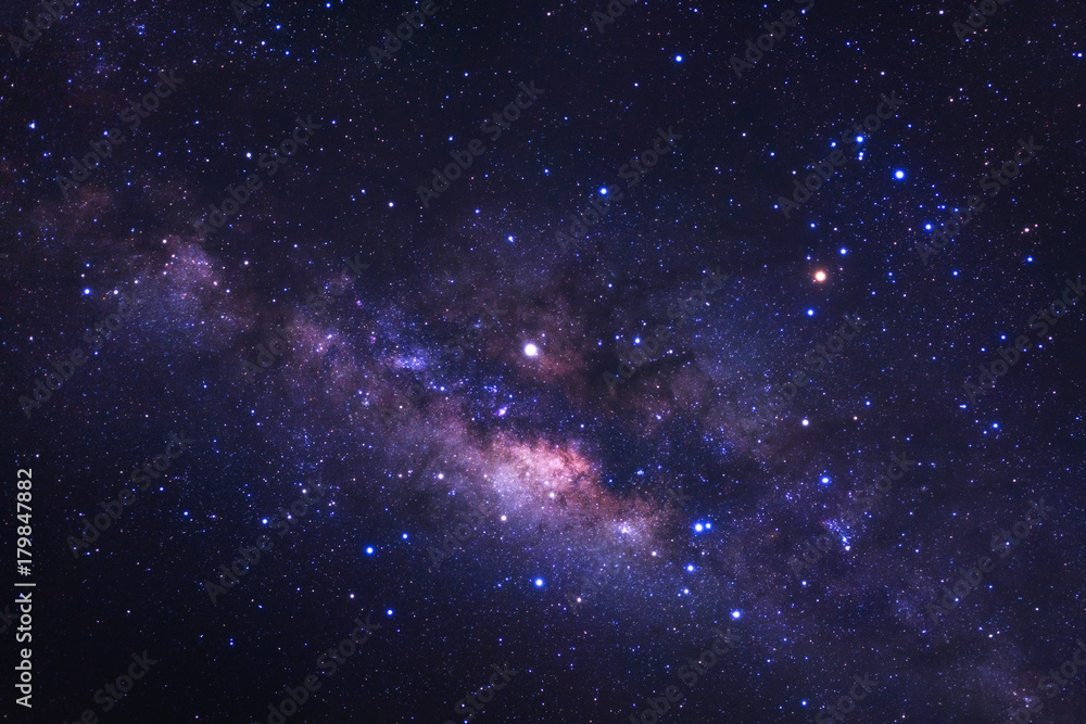 Fototapeta premium Galaktyka Drogi Mlecznej z gwiazdami i kosmicznym pyłem we wszechświecie
