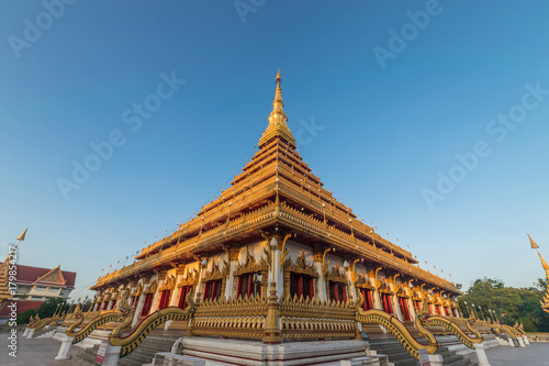 Phra Mahathat Kaen Nakhon  Wat nong wang Khon Kaen