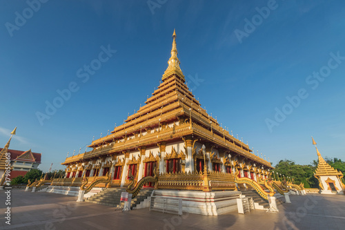 Phra Mahathat Kaen Nakhon, Wat nong wang Khon Kaen © njphotos
