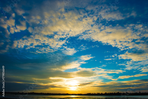 Fototapeta Naklejka Na Ścianę i Meble -  Beautiful Colorful sunset of sky at the dam