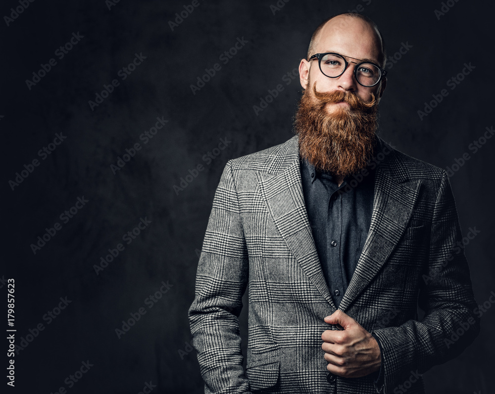 Fototapeta premium A man dressed in a suit.