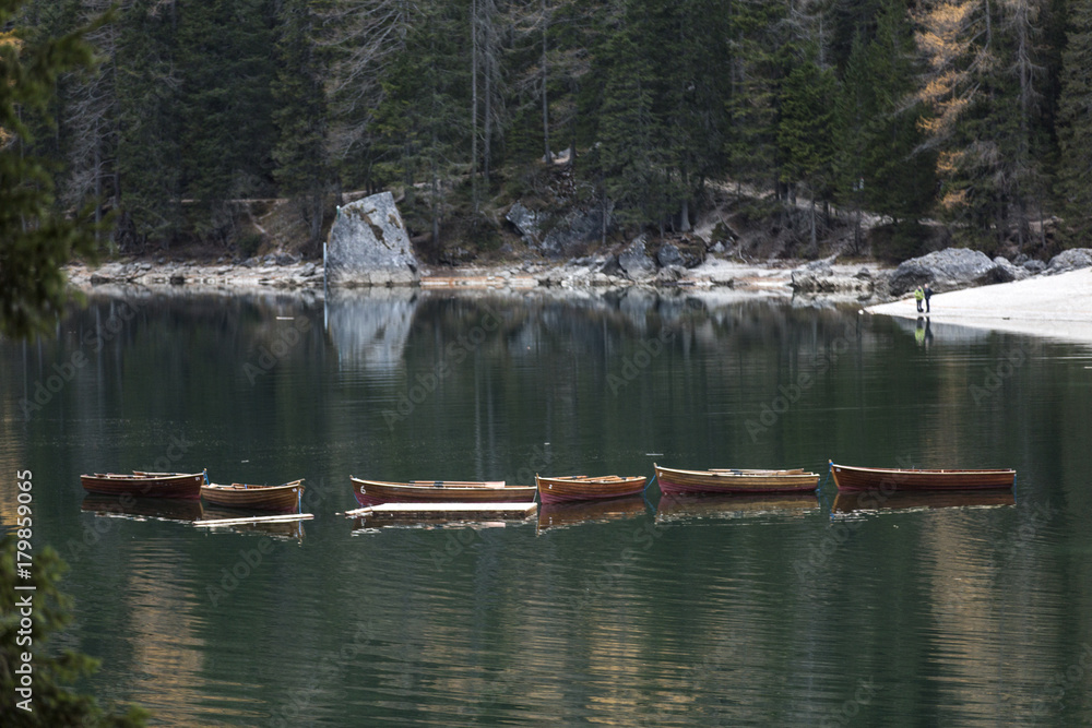 Obraz premium Lago di Braies